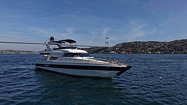 Luxury airport transfer yacht Cruise to The Ciragan Palace Kempinski Hotel Istanbul